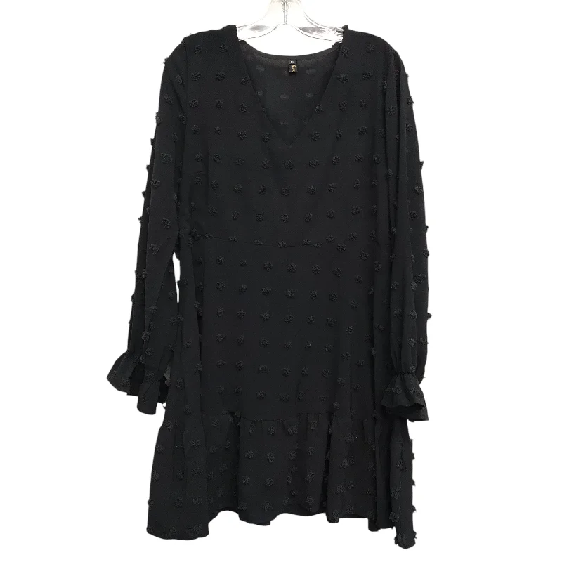 Dress Casual Short By Roy Lamp In Black, Size:M